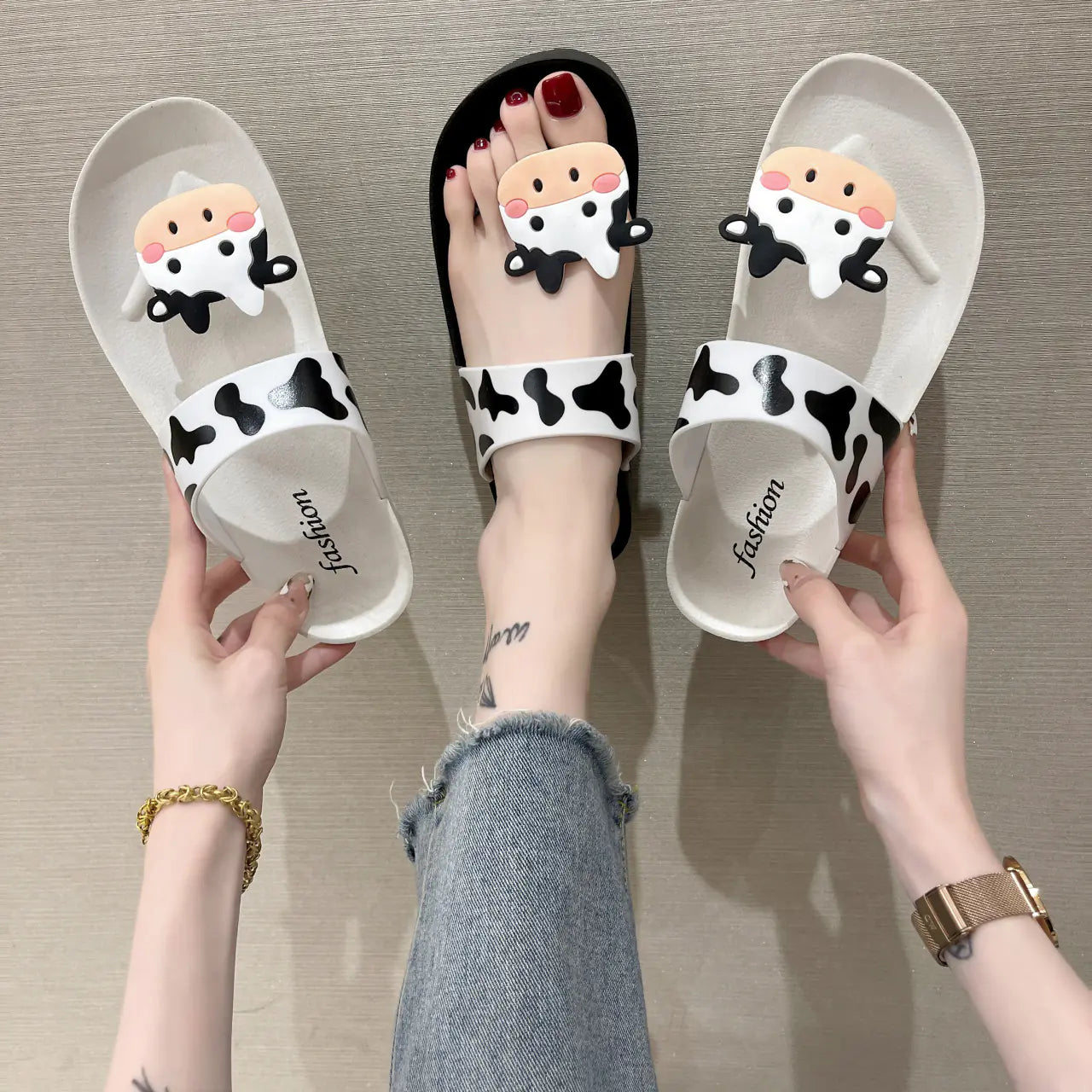 Cute Cartoon Cow Slippers for Indoor and Outdoor Use